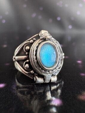 Poison Ring, size 6, Sterling Silver and Labradorite